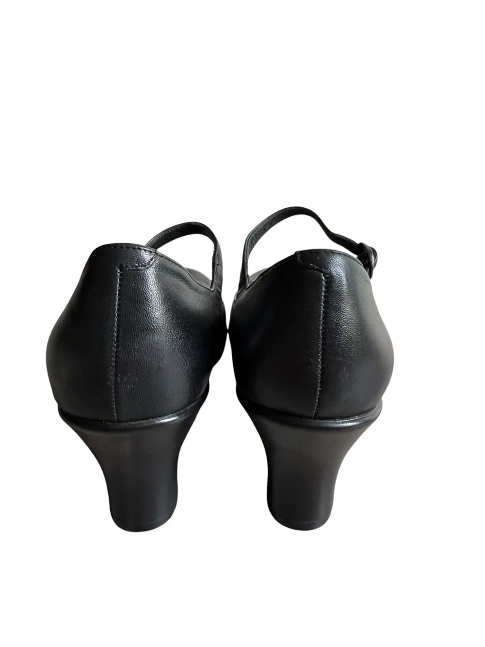 Classic Black Mary Jane Heel Pump - Women's - Picture 9 of 12
